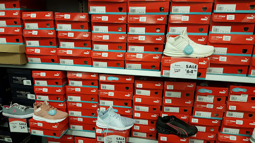 Shoe Store «Shoe Carnival», reviews and photos, 2080 Henderson Mill Rd, Atlanta, GA 30345, USA