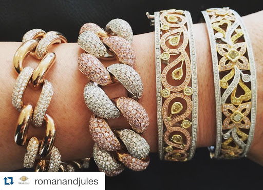 Jewelry Store «State Street Jewelers», reviews and photos, 230 W State St, Geneva, IL 60134, USA