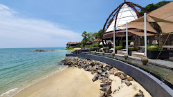 Langkawi natural Beach'in fotoğrafı ve yerleşim