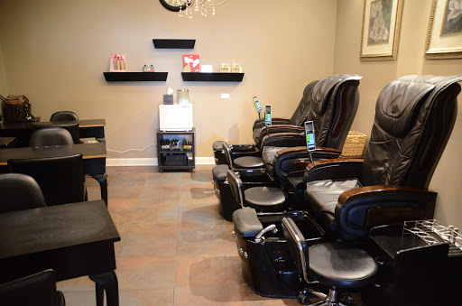 Beauty Salon «Divas Salon & Spa», reviews and photos, 707 W Jefferson St, Shorewood, IL 60404, USA