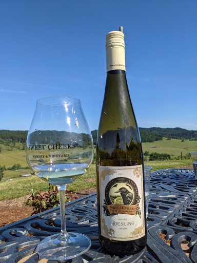 Winery «Sweet Cheeks Winery», reviews and photos, 27007 Briggs Hill Rd, Eugene, OR 97405, USA