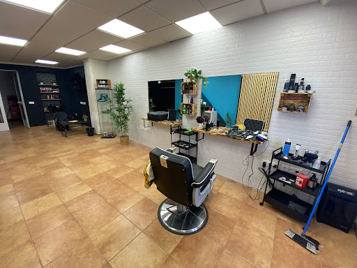 JP SALÓN DE Peluquería / Barbería en Bonares, Huelva