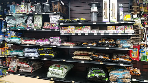 Pet Supply Store «Pet Valu», reviews and photos, 940 Bay Ridge Rd, Annapolis, MD 21403, USA