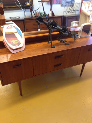 Furniture Store «San Antonio Furniture Finders», reviews and photos, 617 Fredericksburg Rd, San Antonio, TX 78201, USA