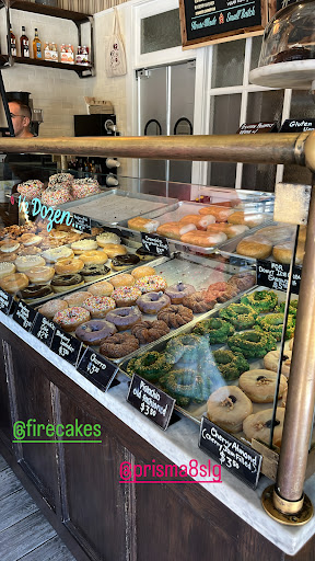 Donut Shop «Firecakes Donuts», reviews and photos, 2453 N Clark St, Chicago, IL 60657, USA