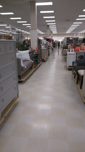 Department Store «Marshalls & HomeGoods», reviews and photos, 1745 S Easton Rd, Doylestown, PA 18901, USA