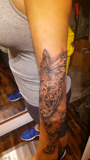 Tattoo Shop «Ice 9 Studio», reviews and photos, 2332 E Carson St, Pittsburgh, PA 15203, USA