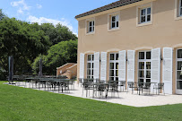 Extérieur du Restaurant Hôtel Le Prieuré à Paray-le-Monial - n°9