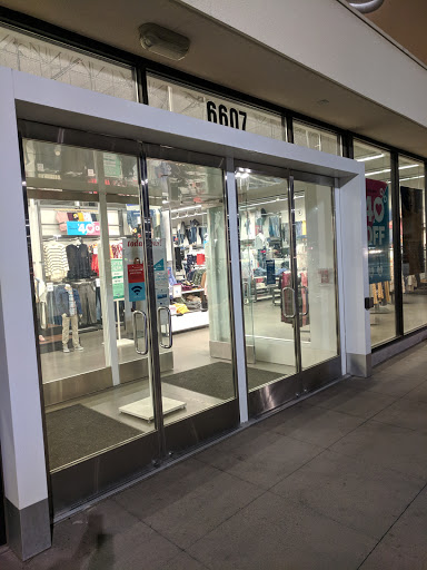 Clothing Store «Old Navy», reviews and photos, 6607 N Riverside Dr, Fresno, CA 93722, USA