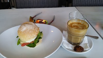 Photos of Gourmet Cafe Petitenget