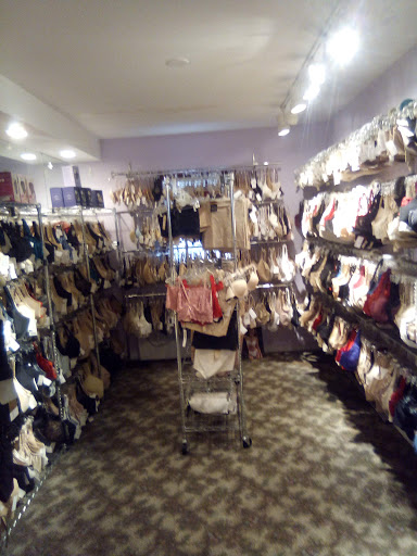 Lingerie Store «Chantilly Lace», reviews and photos, 253 Everett Ave, Wyckoff, NJ 07481, USA