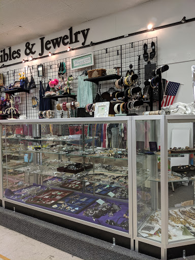 Thrift Store «Salvation Army Family Store and Donation Center», reviews and photos, 570 N Lafayette St, South Lyon, MI 48178, USA