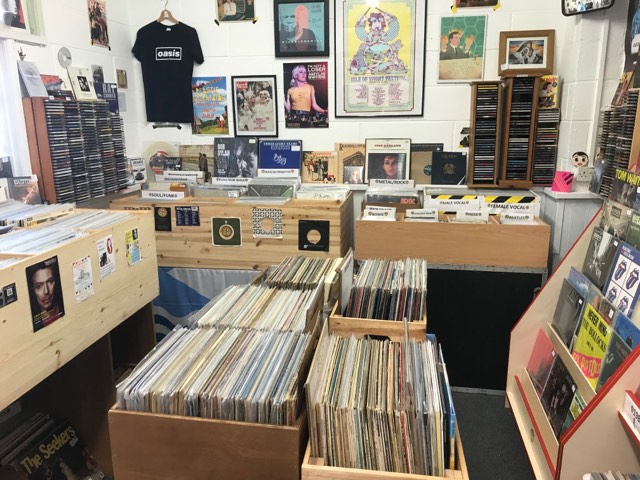 Reviews of AAA Records in Newport - Music store