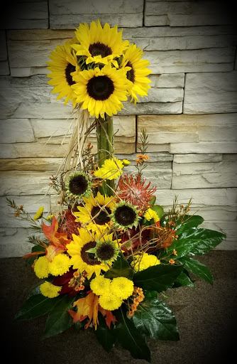 Florist «Flowers By Candle Lite», reviews and photos, 559 E Main St #6, Denville, NJ 07834, USA