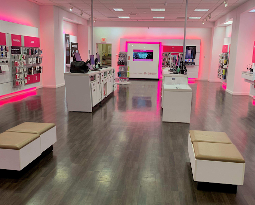 Cell Phone Store «T-Mobile», reviews and photos, 4403 E Black Horse Pike #2090, Mays Landing, NJ 08330, USA