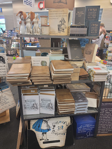 Book Store «Books-A-Million», reviews and photos, 444 Chicago Ridge Mall F-10, Chicago Ridge, IL 60415, USA