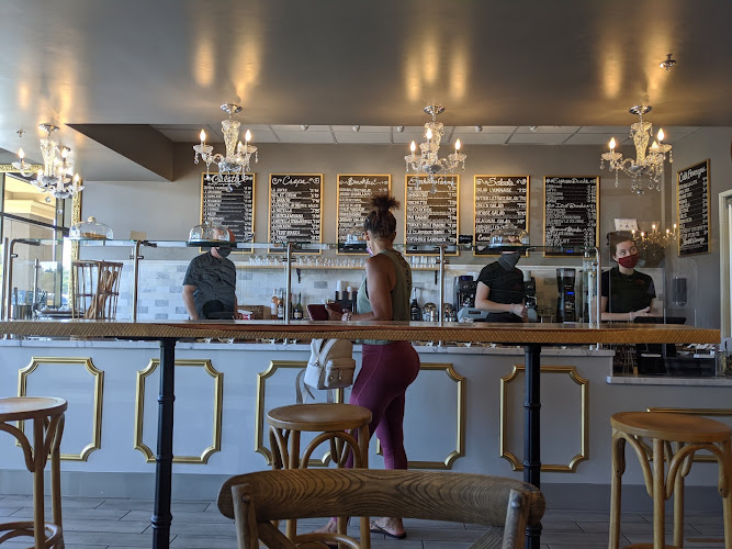 Le Cafe Du Val