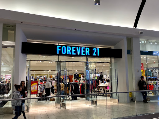 Clothing Store «Forever 21», reviews and photos, 1 Garden State Plaza Blvd, Paramus, NJ 07652, USA