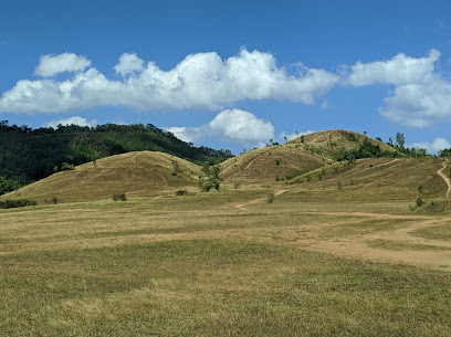 ภูเขาหญ้าหรือเขาหัวล้าน Phu Khao Ya or Khao Hua Lan