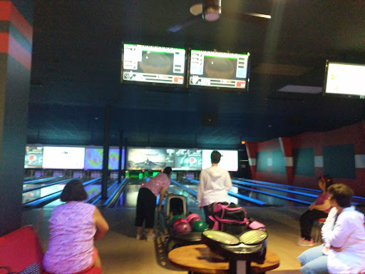 Bowling Alley «AMF Sayville Lanes», reviews and photos, 5660 Sunrise Hwy, Sayville, NY 11782, USA