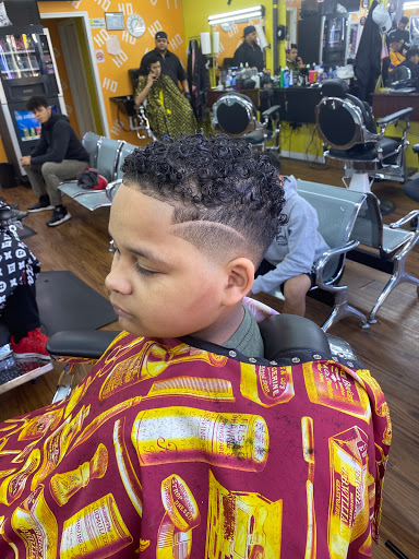 Barber Shop «H D Barber Shop.», reviews and photos, 1264 N 10th St, Reading, PA 19604, USA