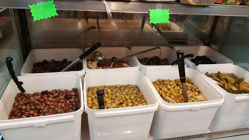 Kosher Grocery Store «Emanu-el Delicatessen», reviews and photos, 52 W Railroad Ave, Tenafly, NJ 07670, USA