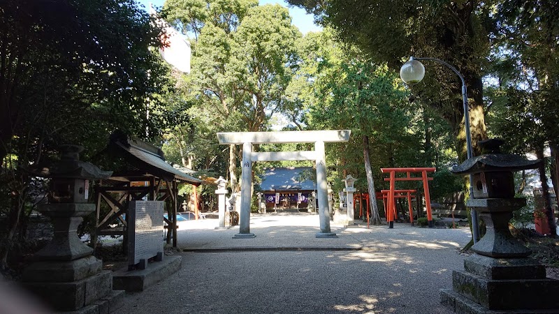 鵜川原神社