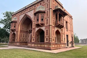 Kanch Mahal image