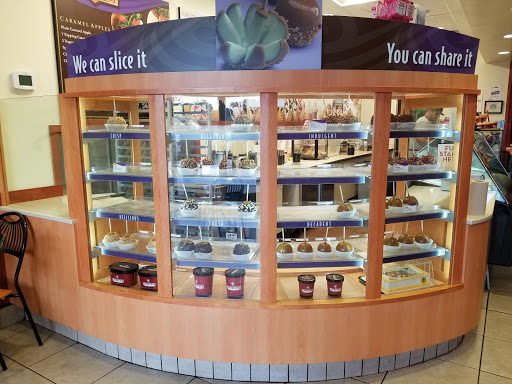 Ice Cream Shop «Cold Stone Creamery», reviews and photos, 2015 S Hurstbourne Pkwy, Louisville, KY 40220, USA