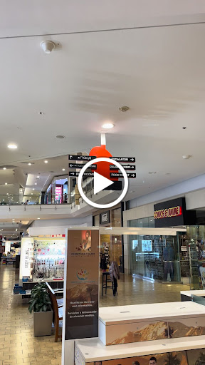 The Shops at Palm Desert image