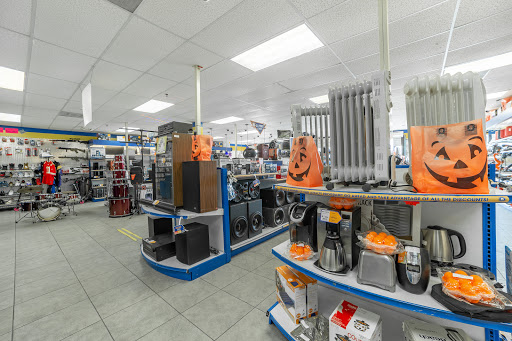 Pawn Shop «La Familia Pawn and Jewelry», reviews and photos, 3615 W Vine St, Kissimmee, FL 34741, USA