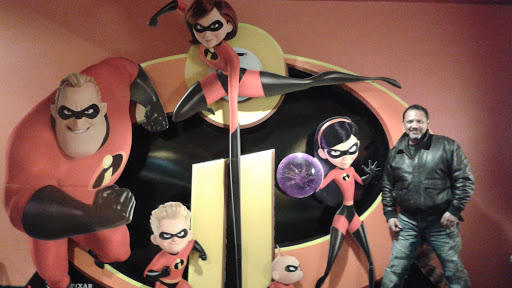 Movie Theater «AMC Showplace Cicero 14», reviews and photos, 4779 W Cermak Rd, Cicero, IL 60804, USA