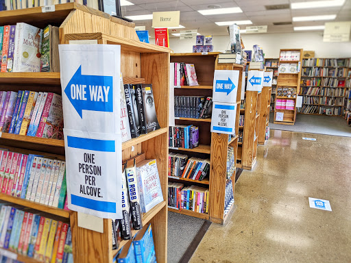 Book Store «Half Price Books», reviews and photos, 713 Harwood Rd, Bedford, TX 76021, USA