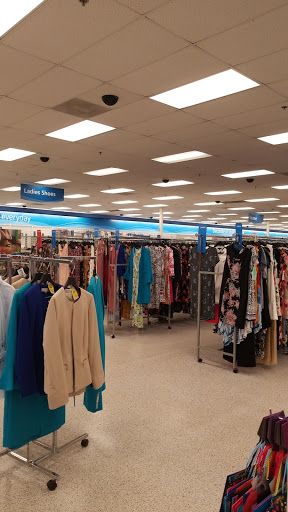 Clothing Store «Ross Dress for Less», reviews and photos, 118 Pavilion Pkwy, Fayetteville, GA 30214, USA