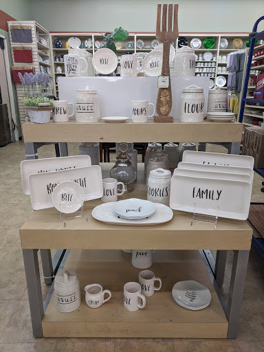 Home Goods Store «Christmas Tree Shops», reviews and photos, 130 E Altamonte Dr #1300, Altamonte Springs, FL 32701, USA