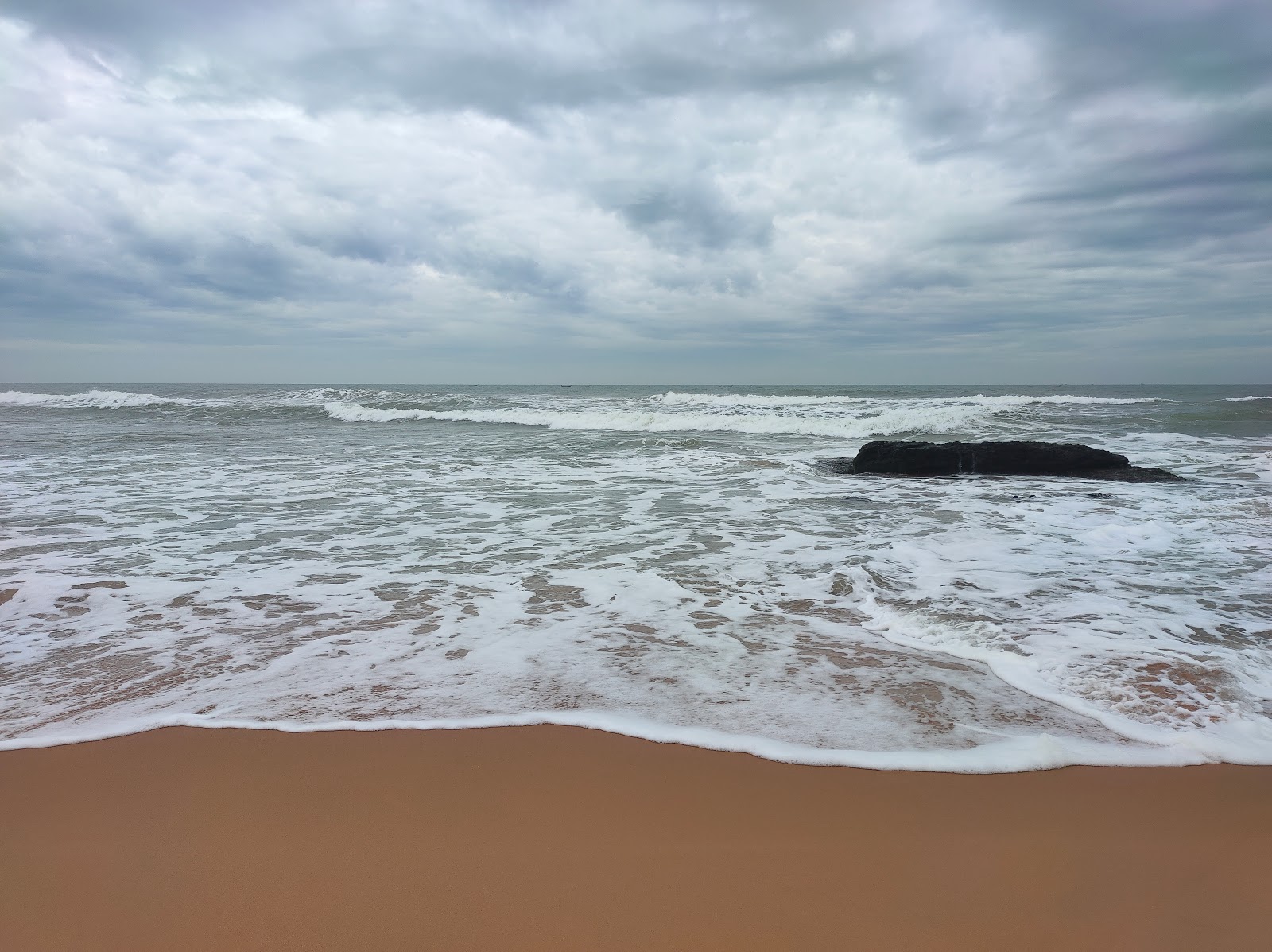 Φωτογραφία του D.Matsyalesam Beach παροχές περιοχής