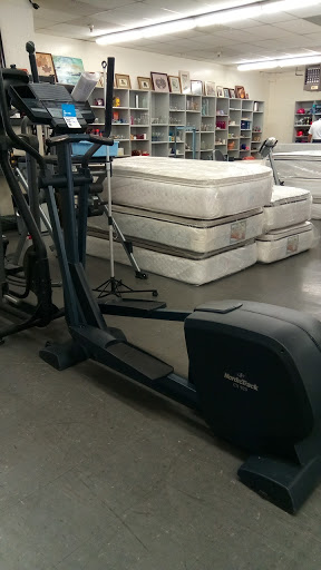 Non-Profit Organization «Society of St. Vincent de Paul - Mesa Thrift Store», reviews and photos, 2352 W Main St, Mesa, AZ 85201, USA