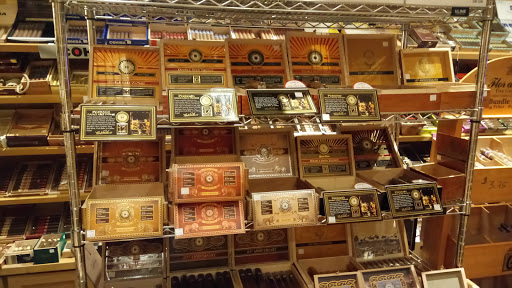 Tobacco Shop «Blue Smoke of Dallas», reviews and photos, 4560 W Mockingbird Ln, Dallas, TX 75209, USA