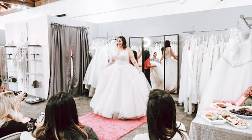 Bridal Shop «Strut Bridal Salon - Sizes 12+», reviews and photos, 4264 Atlantic Ave, Long Beach, CA 90807, USA