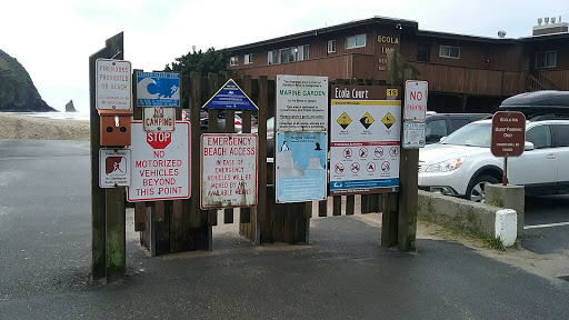 Theresa Family Market, 1170 S Hemlock St, Cannon Beach, OR 97110, USA, 