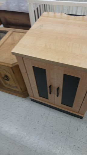 Thrift Store «Volunteers of America Thrift Store-North Columbus- Indianola», reviews and photos