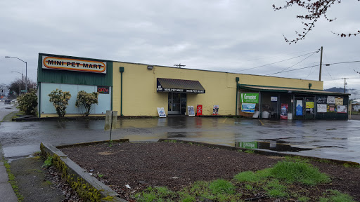 Pet Supply Store «Mini Pet Mart», reviews and photos, 1999 Main St, Springfield, OR 97477, USA