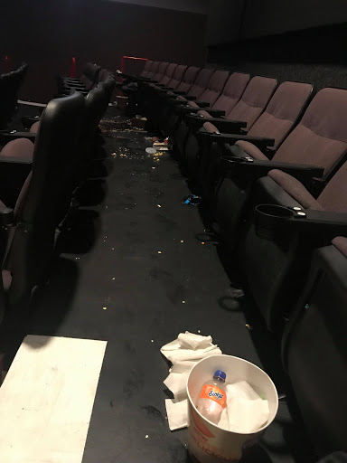 Movie Theater «AMC Classic Merchants Crossing 16», reviews and photos, 15201 N Cleveland Ave, North Fort Myers, FL 33903, USA