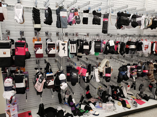 Clothing Store «Ross Dress for Less», reviews and photos, 340 W Kettleman Ln, Lodi, CA 95240, USA
