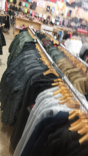 Discount Store «K-Momo Mega Liquidation Center», reviews and photos, 2301 W Indian School Rd, Phoenix, AZ 85015, USA