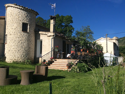 LE CLOT de FÉLINES à Entrevaux