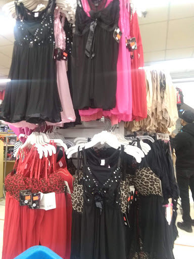 Department Store «Liberty Department Stores II», reviews and photos, 54-30 Myrtle Ave, Ridgewood, NY 11385, USA