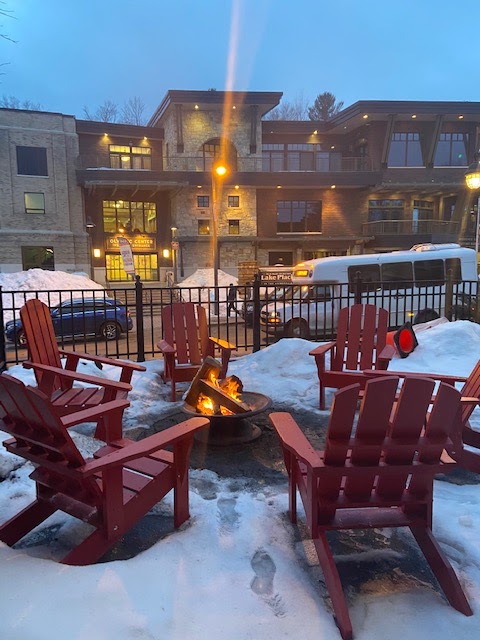 Sol de oro, Sports Bar and Grill 12946