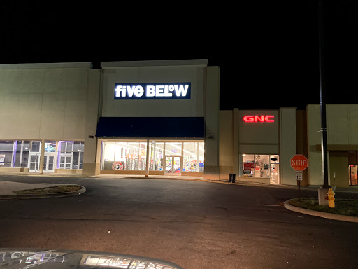 Variety Store «Five Below», reviews and photos, 533 S Broad St, Meriden, CT 06450, USA