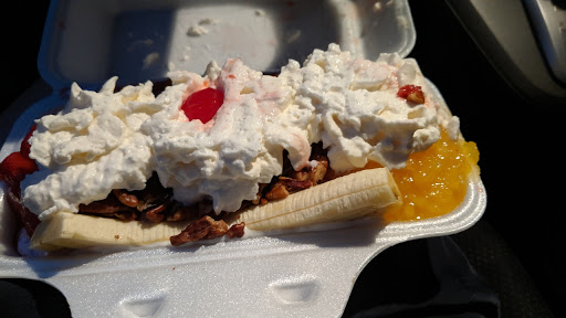 Ice Cream Shop «Oberweis Ice Cream and Dairy Store», reviews and photos, 7202 W 159th St, Orland Park, IL 60462, USA